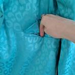 Studio Amaya blazer turquoise subtiel pantermotief S 48954, Kleding | Dames, Jasjes, Kostuums en Pakken, Ophalen of Verzenden