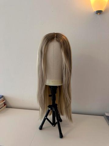 Long Blonde Human Hair Wig - New, Never Worn beschikbaar voor biedingen