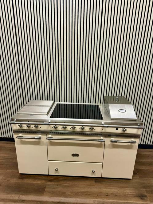 Luxe Lacanche Fornuis met 4 zones Lavagrill & Friteuse 150cm, Witgoed en Apparatuur, Fornuizen, Zo goed als nieuw, Vrijstaand