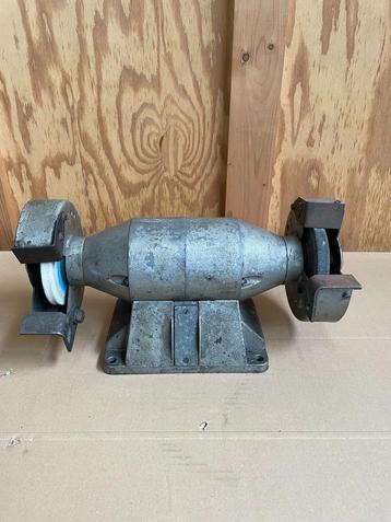 Slijpmachine beschikbaar voor biedingen