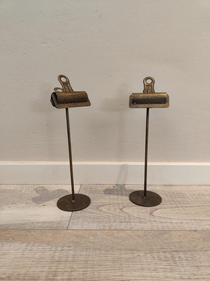 Twee staande fotohouders met knijper – Nieuw, Huis en Inrichting, Woonaccessoires | Lijsten, Nieuw, Minder dan 50 cm, Minder dan 50 cm