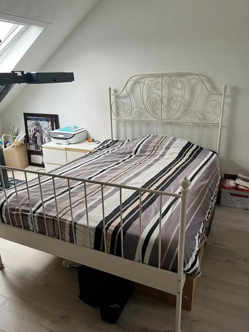 Tweepersoons bed IKEA, Huis en Inrichting, Slaapkamer | Bedden, Gebruikt, Tweepersoons, 140 cm, 200 cm, Hout, Wit, Ophalen