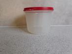Tupperware Ruimtekom 550 ml. Rood, Huis en Inrichting, Keuken | Tupperware, Ophalen of Verzenden, Zo goed als nieuw, Rood, Bus of Trommel