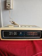 General Electric flipklok wekkerradio, Witgoed en Apparatuur, Wekkers, Ophalen of Verzenden, Gebruikt, Analoog