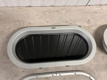 2 x Gebo patrijspoort kogelrond / open raam 505 x 255 mm beschikbaar voor biedingen
