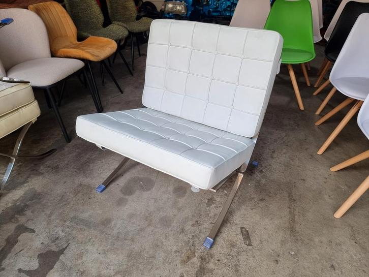 Paviljoen Chair Wit, Huis en Inrichting, Stoelen, Nieuw, Eén, Leer, Metaal, Wit, Ophalen