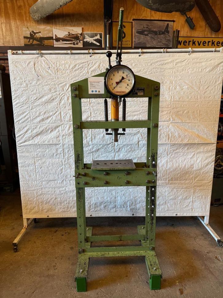 Rassant werkplaatspers garagepers lagerpers pers 15 ton, Doe-het-zelf en Verbouw, Gereedschap | Handgereedschap, Gebruikt, Ophalen