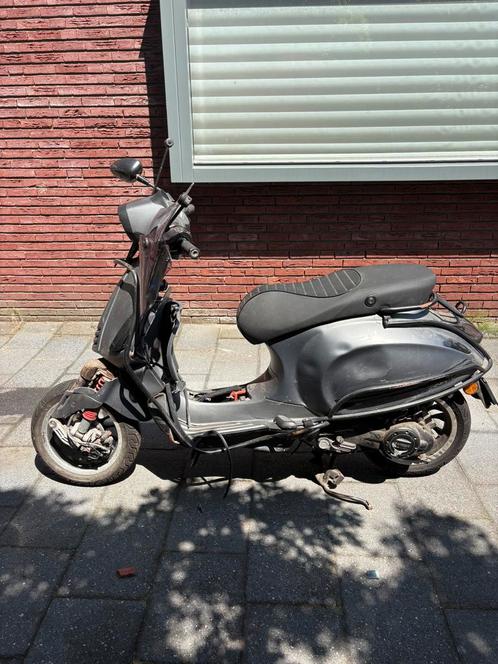 Vespa Sprint schade + veel onderdelen, Fietsen en Brommers, Brommers | Vespa, Gebruikt, Ophalen