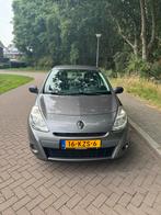 Renault Clio 1.2 benzine – 57.000 km – APK 03/2026 – Airco, Voorwielaandrijving, 74 pk, 4 cilinders, Origineel Nederlands
