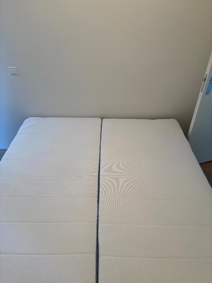 Ikea 2x bed Espevär matrasbodem + matras 90x200 donkergrijs, Huis en Inrichting, Slaapkamer | Matrassen en Bedbodems, Zo goed als nieuw