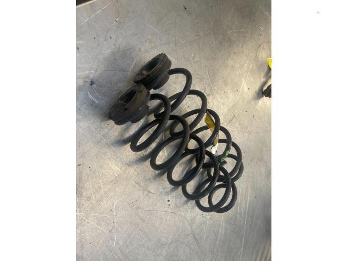 Schroefveer achter van een Seat Toledo, Auto-onderdelen, Ophanging en Onderstel, Seat, Gebruikt, 3 maanden garantie, Ophalen of Verzenden