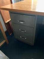 Metalen bureau met houten blad, Huis en Inrichting, Bureaus, Ophalen, Gebruikt, Bureau