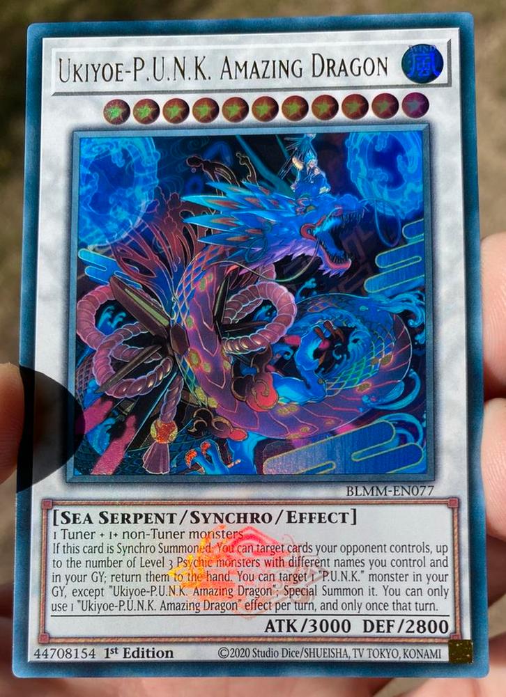 Yu-Gi-Oh! Ukiyoe-P.U.N.K. Amazing Dragon BLMM 1st Ed !, Hobby en Vrije tijd, Verzamelkaartspellen | Yu-gi-Oh!, Zo goed als nieuw
