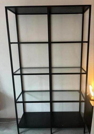 Ikea shelf beschikbaar voor biedingen