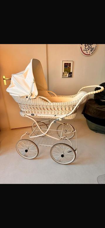 Vintage Knorr Kinderwagen jaren 80/90 beschikbaar voor biedingen