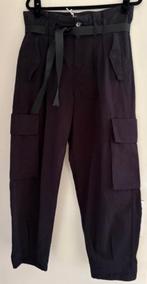 Een NIEUWE Cropped baggy broek, Zwart, Maat 42/44 (L), Ophalen of Verzenden, Zo goed als nieuw