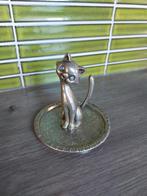 Antiek beeldje kat, leuk als schaal voor ringen ed, Ophalen of Verzenden, Gebruikt, Dier