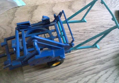 BRITAINS metalen irrigatiesysteem 1983, Hobby en Vrije tijd, Modelauto's | 1:32, Zo goed als nieuw, Tractor of Landbouw, Britains