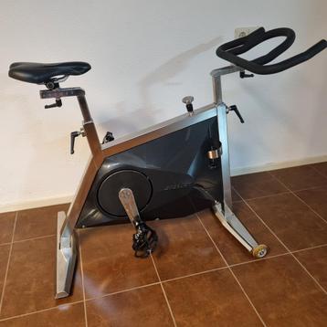 Professionele spinningfiets  beschikbaar voor biedingen