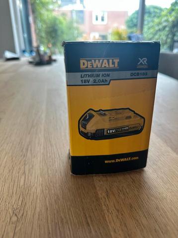 DeWalt DCB183 Accu 18V 2.0Ah beschikbaar voor biedingen