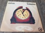 Single Mainframe / 5 minutes / i.z.g.s., 7 inch, Single, Ophalen of Verzenden, Zo goed als nieuw