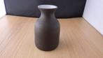 mooi eenvoudig bruin vaasje, Gebruikt, Overige kleuren, Aardewerk of Porselein, Ophalen of Verzenden