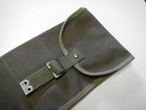Pouch effen groen lang t.b.v. wisselloop MAG, Verzamelen, Militaria | Algemeen, Landmacht, Overige typen, Nederland, Ophalen of Verzenden