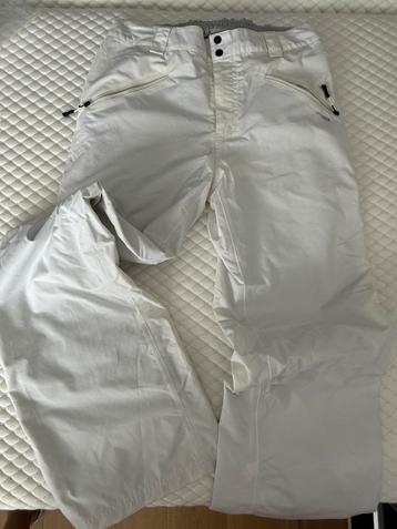 Nieuwe skibroek Helly Hansen beschikbaar voor biedingen