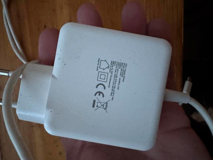 USB-C Lader 65W - Snel en Efficiënt Opladen, Computers en Software, Laptop-opladers, Gebruikt, Ophalen