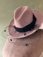 Unieke Engelse vilthoed met voile, Ophalen of Verzenden, Zo goed als nieuw, One size fits all