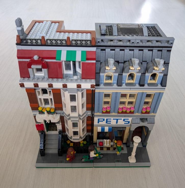 LEPIN Pet Shop Modular Building (no. 15009), Kinderen en Baby's, Speelgoed | Bouwstenen, Zo goed als nieuw, Ophalen of Verzenden