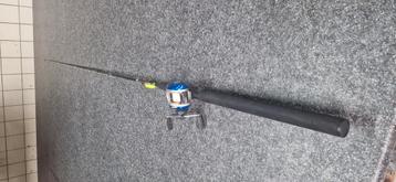 Spinhengel met reel. beschikbaar voor biedingen