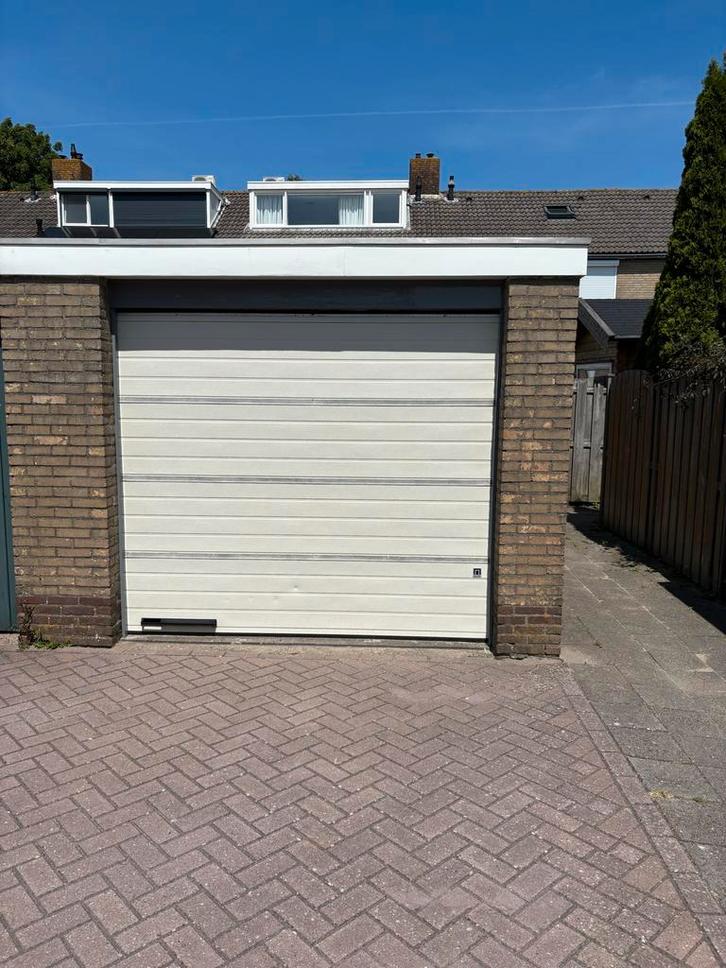 Automatische Garagedeur / Roldeur, Doe-het-zelf en Verbouw, Deuren en Horren, Gebruikt, Garagedeur, 200 tot 215 cm, 120 cm of meer