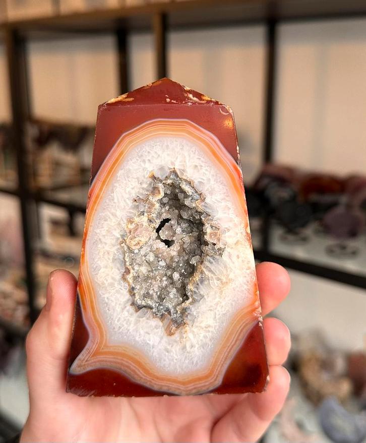 Prachtige carneool punt met druzy, Verzamelen, Mineralen en Fossielen, Ophalen of Verzenden