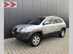 HYUNDAI TUCSON 2.0i Dynamic 2006 NAP - Airco, trekhaak, APK, Auto's, Voorwielaandrijving, Stof, Gebruikt, 4 cilinders