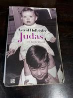 Judas - Astrid Holleeder, Familie Kroniek, Ophalen of Verzenden, Gelezen