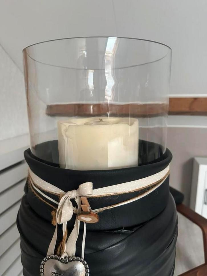 Cilindervaas met kaars en decoratie 25x25 cm, Huis en Inrichting, Woonaccessoires | Vazen, Zo goed als nieuw, Overige kleuren