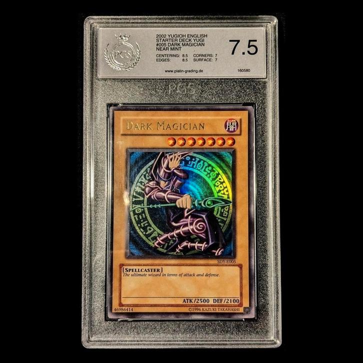 Yu-Gi-Oh! Dark Magician SDY-E005 Ultra Rare PGS 7.5 yugioh, Hobby en Vrije tijd, Verzamelkaartspellen | Yu-gi-Oh!, Zo goed als nieuw