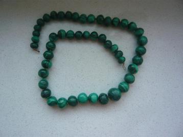 Malachite kralen en Onyx etc. beschikbaar voor biedingen