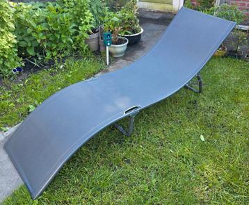 Ligbed stretchbed beschikbaar voor biedingen