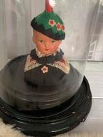 Antieke hoedenstandaard onder antieke stolp uit Engeland, Ophalen, Gebruikt