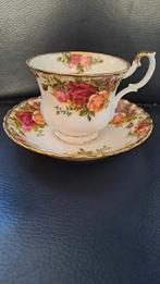 Royal Albert Old Country Roses kop en schotel ( x 2), Ophalen of Verzenden, Zo goed als nieuw, Porselein, Kop en/of schotel