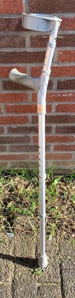 1 rechter verstelbare loop kruk, Diversen, Loopkrukken, Ophalen of Verzenden, In hoogte verstelbaar, Gebruikt