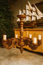 Unieke Vintage Houten Luster – Sierlijk en Authentiek., Ophalen
