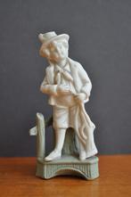 Antiek Beeldje Bisquit Porselein 9 cm, Antiek en Kunst, Antiek | Porselein, Ophalen of Verzenden
