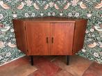 Vintage / Retro / Houten hoek kastje / Tv meubel, Ophalen, Gebruikt, 100 tot 150 cm, 75 cm of meer