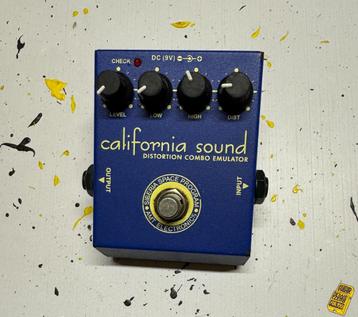 Super Sale - AMT Electronics California Sound Mesa Distort. beschikbaar voor biedingen