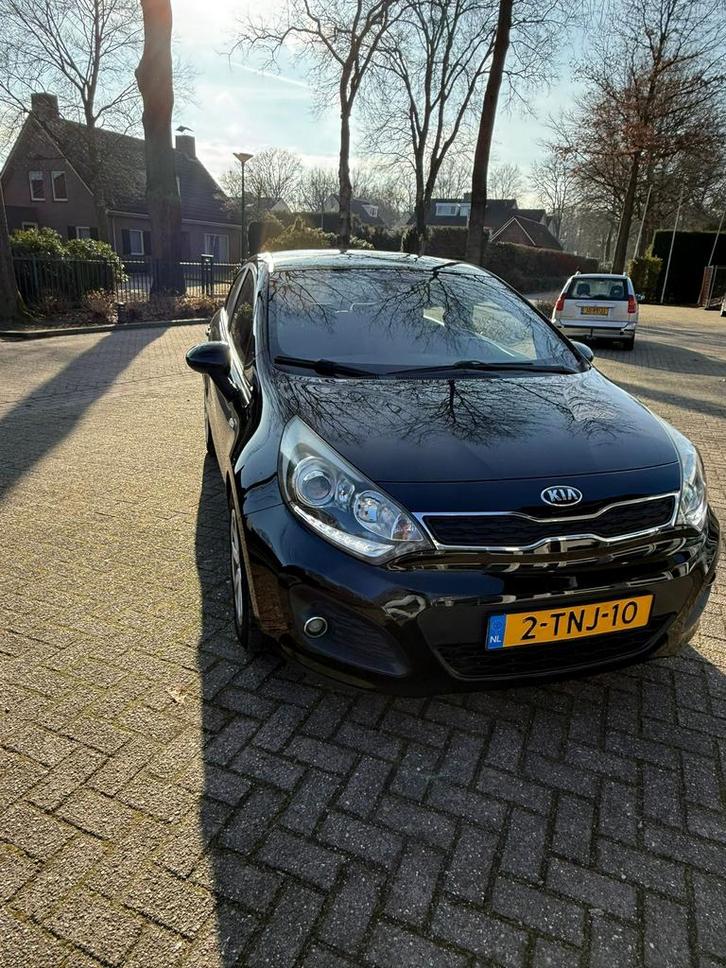 Kia Rio 1.2 I 5DRS 2014 Zwart, Auto's, Kia, Particulier, Rio, Benzine, A, Hatchback, Handgeschakeld, Origineel Nederlands, Zwart