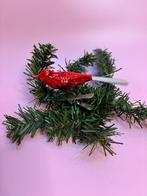 Oude vintage kerstbal vogeltje op clip fiberstaart rood, Diversen, Kerst, Ophalen of Verzenden, Zo goed als nieuw