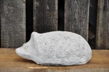 betonnen beeld / egel groot beschikbaar voor biedingen
